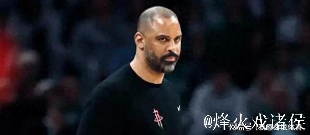 乌度卡:很久以来的最糟糕吹罚,主裁判表现得像追星族 乌度卡:很久以来的最糟糕吹罚,主裁判表现得像追星族