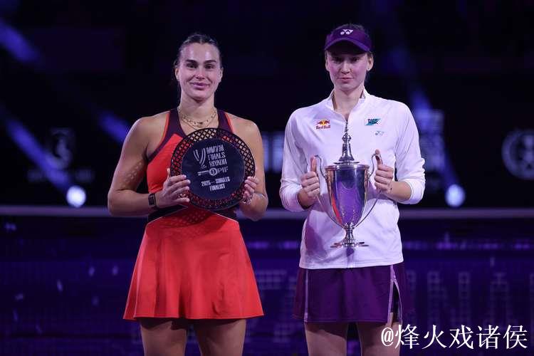 萨巴伦卡苦战三盘力克阿尼西莫娃 决赛将迎战莱巴金娜