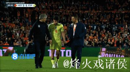 哈托染红梅里诺绝平 西班牙2-2荷兰五连胜被终结 哈托染红梅里诺绝平 西班牙2-2荷兰五连胜被终结