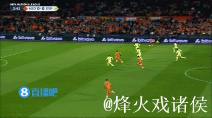 哈托染红梅里诺绝平 西班牙2-2荷兰五连胜被终结 哈托染红梅里诺绝平 西班牙2-2荷兰五连胜被终结